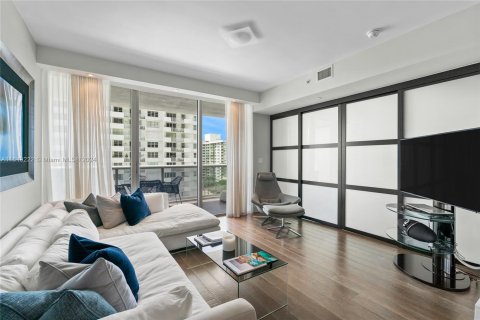 Condo in Miami Beach, Florida, 1 bedroom  № 1348623 - photo 8