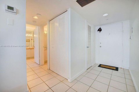 Copropriété à vendre à Miami Beach, Floride: 1 chambre, 81.75 m2 № 1099363 - photo 11