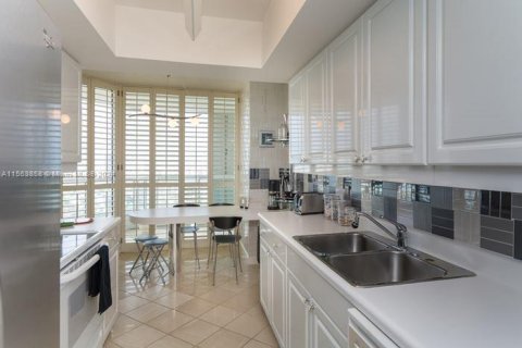 Copropriété à vendre à Aventura, Floride: 3 chambres, 173.73 m2 № 1099410 - photo 17