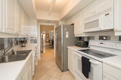 Condo in Aventura, Florida, 3 bedrooms  № 1099410 - photo 18