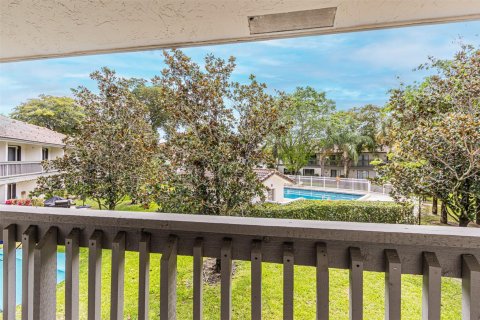 Townhouse in Coral Springs, Florida 2 bedrooms, 119.94 sq.m. № 1051143 - photo 15