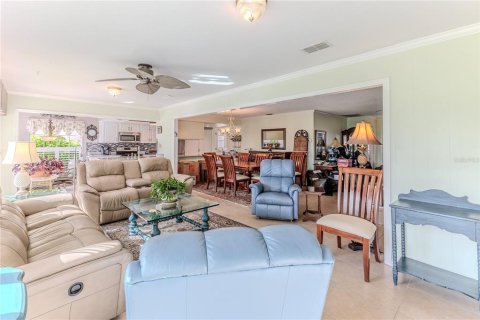 Casa en venta en Spring Hill, Florida, 2 dormitorios, 185.06 m2 № 1402217 - foto 18