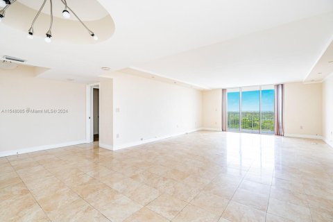 Condo in Aventura, Florida, 2 bedrooms  № 1058338 - photo 24