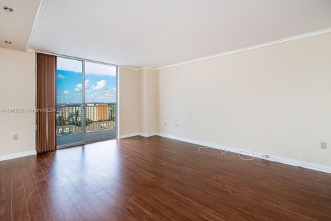 Condo in Aventura, Florida, 2 bedrooms  № 1058338 - photo 27