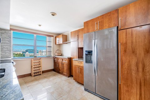 Condo in Aventura, Florida, 2 bedrooms  № 1058338 - photo 20