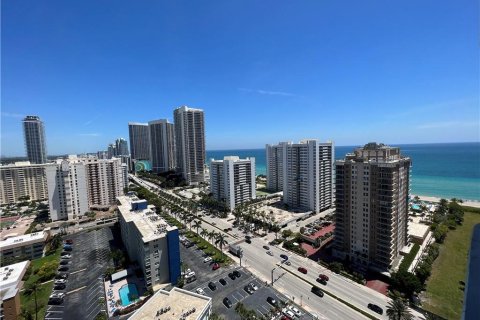 Condominio en venta en Hallandale Beach, Florida, 1 dormitorio, 87.24 m2 № 1068523 - foto 5