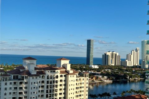 Condominio en venta en Aventura, Florida, 3 dormitorios, 229.47 m2 № 1408328 - foto 22