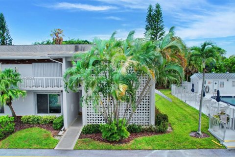 Condo in South Palm Beach, Florida, 2 bedrooms  № 1408372 - photo 26