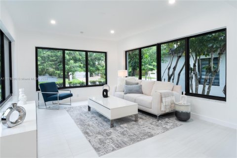 Casa en venta en Miami Beach, Florida, 4 dormitorios, 222.97 m2 № 1408371 - foto 6