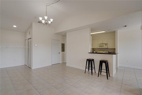 Copropriété à vendre à Cutler Bay, Floride: 2 chambres, 92.07 m2 № 1329964 - photo 2