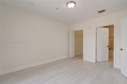 Copropriété à vendre à Cutler Bay, Floride: 2 chambres, 92.07 m2 № 1329964 - photo 24