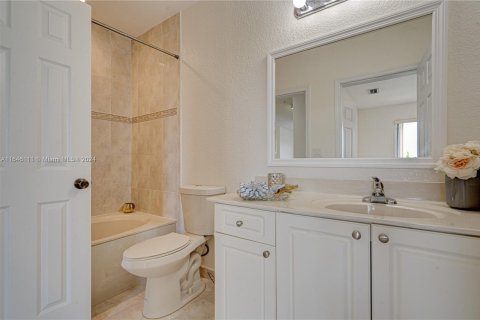 Copropriété à vendre à Cutler Bay, Floride: 2 chambres, 92.07 m2 № 1329964 - photo 13