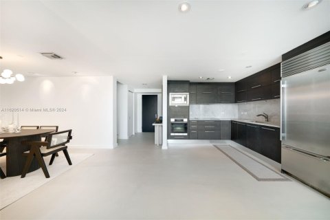 Condominio en venta en Miami, Florida, 3 dormitorios, 150.5 m2 № 1241517 - foto 11