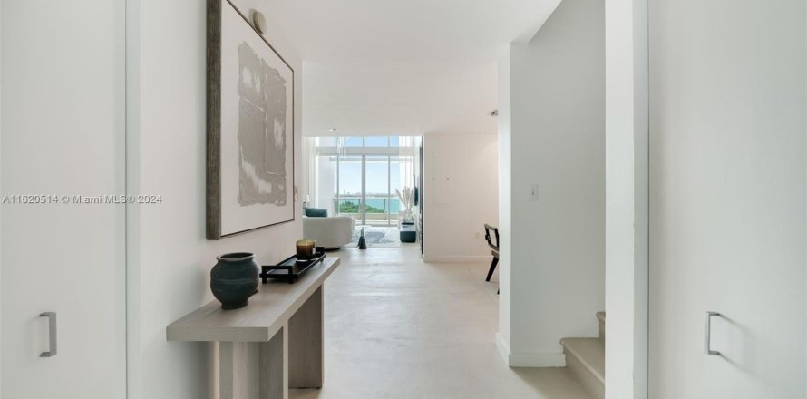 Condominio en Miami, Florida, 3 dormitorios  № 1241517