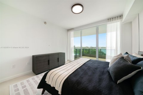 Condo in Miami, Florida, 3 bedrooms  № 1241517 - photo 23