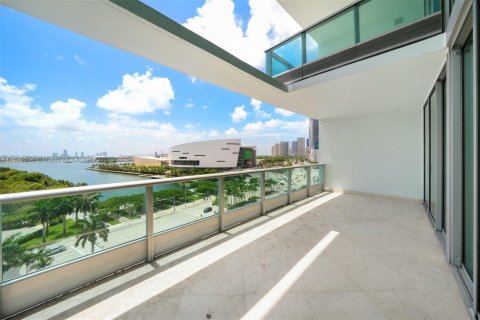 Condominio en venta en Miami, Florida, 3 dormitorios, 150.5 m2 № 1241517 - foto 27