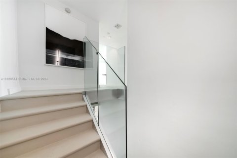 Condominio en venta en Miami, Florida, 3 dormitorios, 150.5 m2 № 1241517 - foto 14