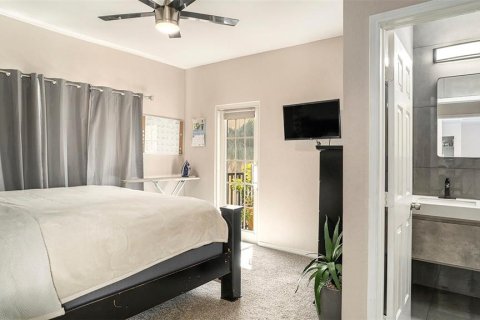 Condo in Tampa, Florida, 1 bedroom  № 1407926 - photo 14