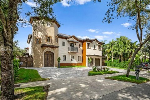 Casa en venta en Miami Lakes, Florida, 6 dormitorios, 365.38 m2 № 1345787 - foto 17