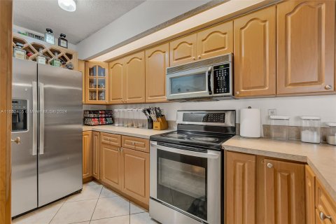 Copropriété à vendre à Hialeah, Floride: 2 chambres, 102.75 m2 № 1345737 - photo 3