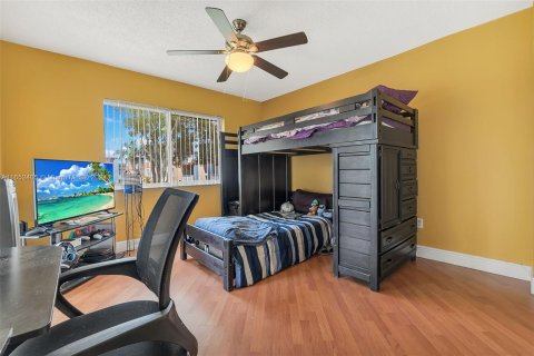 Copropriété à vendre à Hialeah, Floride: 2 chambres, 102.75 m2 № 1345737 - photo 17