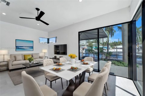 Casa en venta en Fort Lauderdale, Florida, 4 dormitorios, 203.18 m2 № 1345821 - foto 14