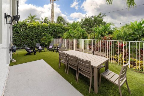 Villa ou maison à vendre à Davie, Floride: 4 chambres, 259.01 m2 № 1345788 - photo 7