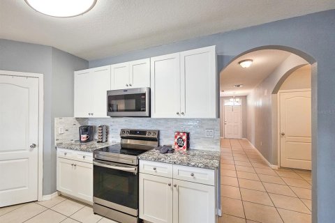 Casa en venta en New Smyrna Beach, Florida, 4 dormitorios, 167.78 m2 № 1063081 - foto 8