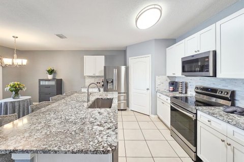Casa en venta en New Smyrna Beach, Florida, 4 dormitorios, 167.78 m2 № 1063081 - foto 14