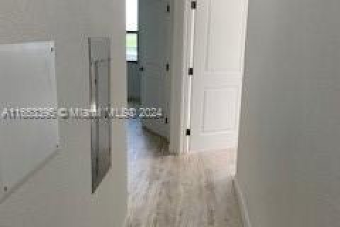 Condo in Miami, Florida, 3 bedrooms  № 1348496 - photo 13