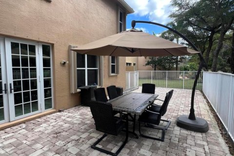 Casa en venta en Royal Palm Beach, Florida, 5 dormitorios, 248.7 m2 № 1038143 - foto 19