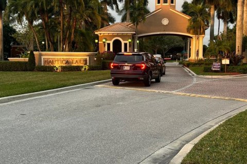 Casa en venta en Royal Palm Beach, Florida, 5 dormitorios, 248.7 m2 № 1038143 - foto 2