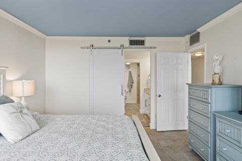 Condominio en venta en Hutchinson Island South, Florida, 2 dormitorios, 112.13 m2 № 1068440 - foto 17