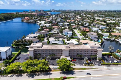 Copropriété à vendre à Boca Raton, Floride: 2 chambres, 98.1 m2 № 1222569 - photo 5