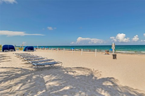 Copropriété à vendre à Fort Lauderdale, Floride: 2 chambres, 152.82 m2 № 1222656 - photo 8