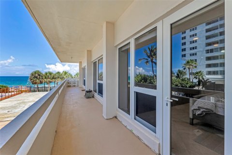 Condo in Fort Lauderdale, Florida, 2 bedrooms  № 1222656 - photo 10