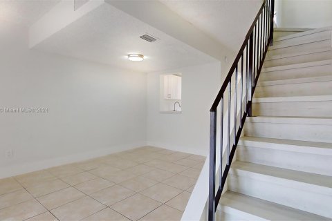 Townhouse in Miami, Florida 2 bedrooms, 91.04 sq.m. № 1372458 - photo 13