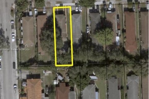 Commercial property in Miami, Florida 140.56 sq.m. № 1056692 - photo 26