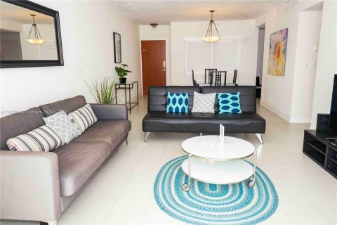 Condominio en venta en Hollywood, Florida, 1 dormitorio, 81.2 m2 № 1282253 - foto 6