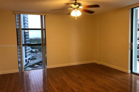 Condo in Aventura, Florida, 2 bedrooms  № 1282196 - photo 8