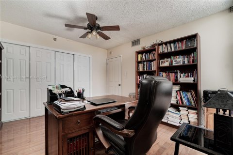 Condo in Aventura, Florida, 2 bedrooms  № 1282196 - photo 26