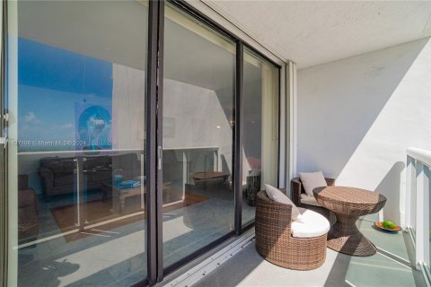 Copropriété à vendre à Aventura, Floride: 2 chambres, 112.69 m2 № 1282196 - photo 20