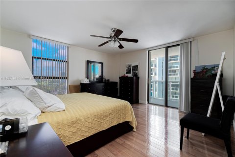 Condo in Aventura, Florida, 2 bedrooms  № 1282196 - photo 23