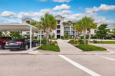 Condo in Punta Gorda, Florida, 3 bedrooms  № 1351189 - photo 2