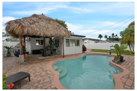 House in Hollywood, Florida 3 bedrooms, 133.31 sq.m. № 1208861 - photo 5
