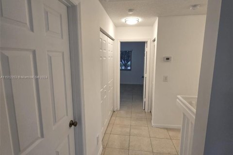 Copropriété à vendre à Pembroke Pines, Floride: 3 chambres, 136.38 m2 № 1209784 - photo 11