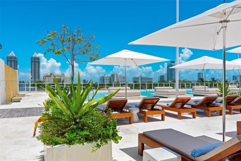 Condominio en venta en Miami Beach, Florida, 3 dormitorios, 304.25 m2 № 1045123 - foto 29