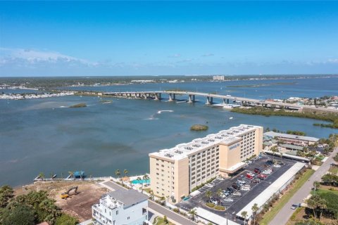 Condo in Port Orange, Florida, 2 bedrooms  № 1378397 - photo 1