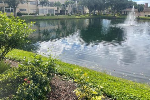 Condominio en venta en Lauderdale Lakes, Florida, 1 dormitorio, 63.55 m2 № 1027107 - foto 1