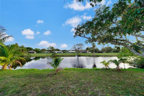 Villa ou maison à vendre à Delray Beach, Floride: 3 chambres, 188.22 m2 № 1027039 - photo 9